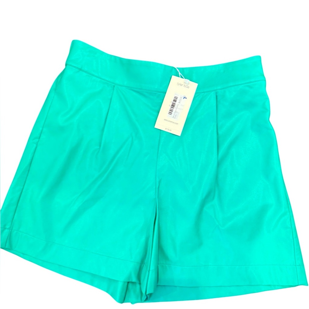 NWT Tyler Boe vegan leather green shorts. Size 12